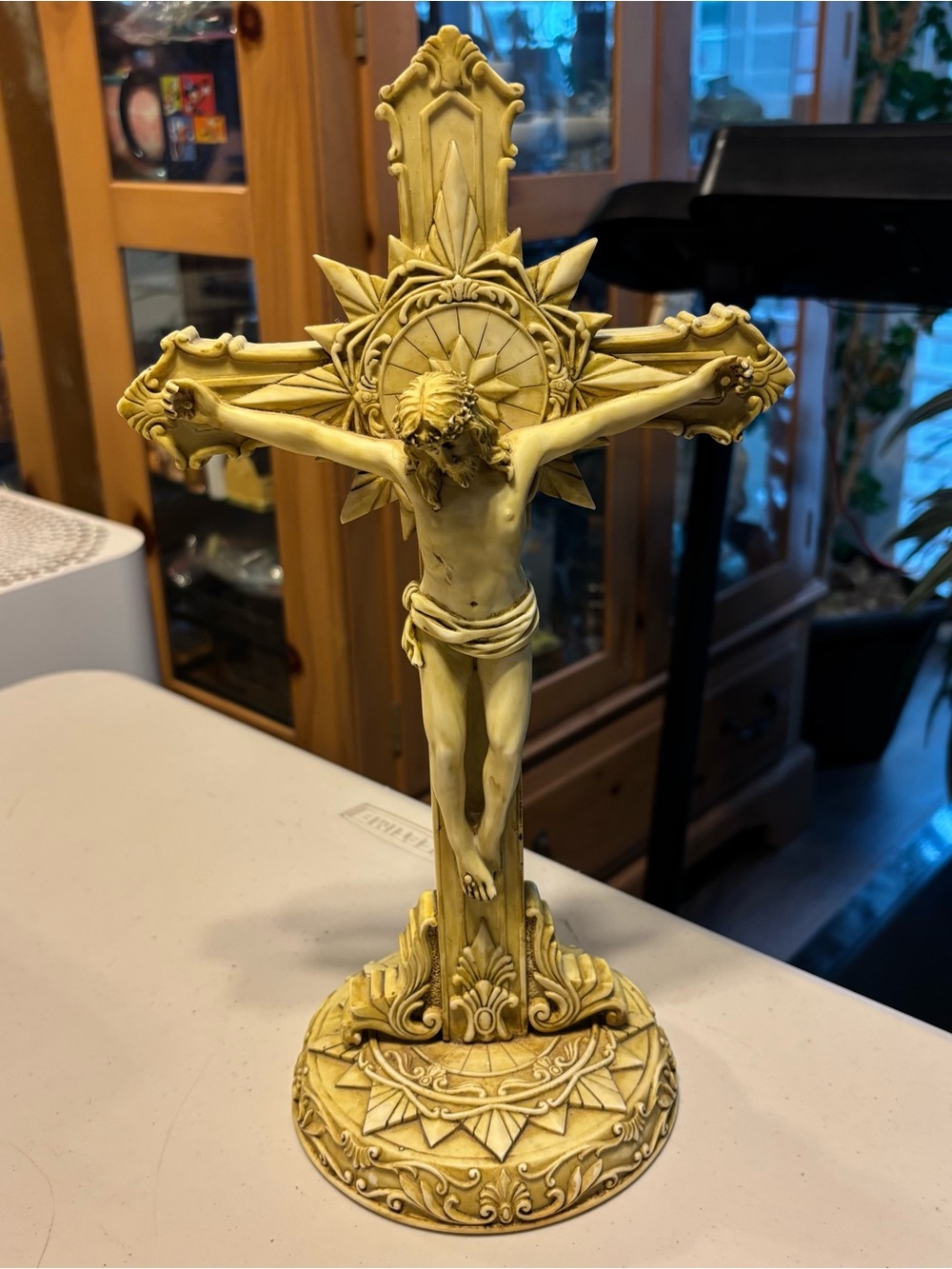 Ornate Resin Crucifix Statue in Antique Ivory. Resin